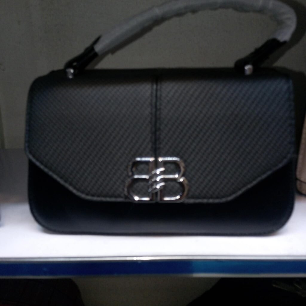 bff3fe8b 32fa 49f3 95a0 c2cc335844fb