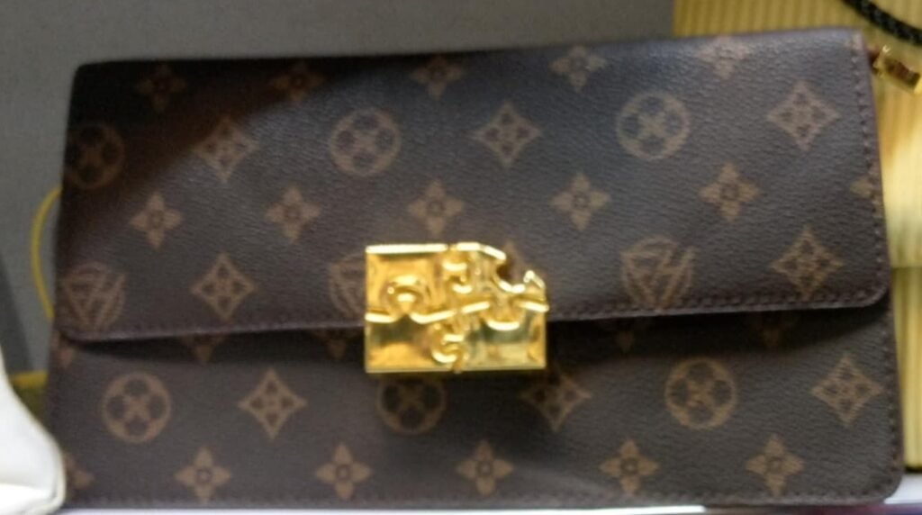 c10d94a0 1bc5 48e0 a360 c0629228d967 (2)